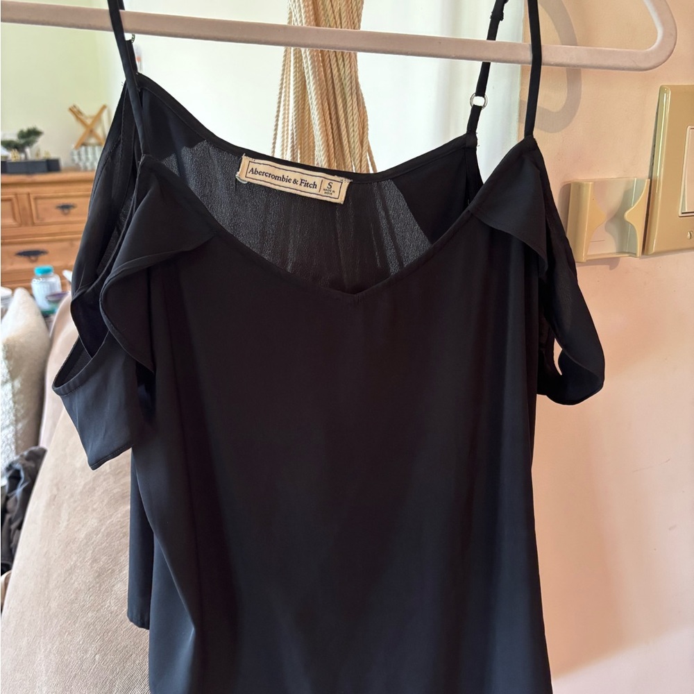 Abercrombie & Fitch Black Asymmetrical Ruffled Blouse